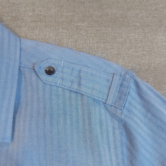 EXPRESS Fitted (White Pinstripes on Blue) Dress Shirt - Picture 5 of 10